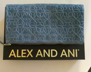 yzuXbg@ANZT?@AbNXNb`alex and ani clutch