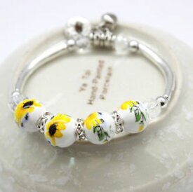 【送料無料】ブレスレット　アクセサリ—　ブレスレットbracelet pearls from chinese jingdezhen porcelain white yellow flowers