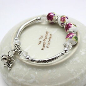 【送料無料】ブレスレット　アクセサリ—　デザインブレスレットbracelet pearls from chinese jingdezhen porcelain white purple flower design