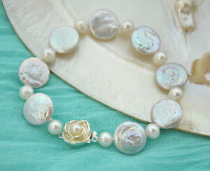 �y���������z�u���X���b�g�@�A�N�Z�T��?�@8 15mm�R�C��8 15mm coin white freshwater pearl bracelet