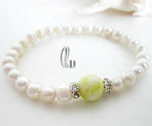 �y���������z�u���X���b�g�@�A�N�Z�T��?�@�V�b�N�������W�F�C�h�u���X���b�gchic white genuine pearls amp; natural lemon jade bracelet au seller b05211