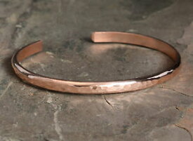 【送料無料】ブレスレット　アクセサリ—　カフブレスレットhammered copper cuff bracelet
