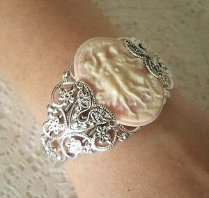 yzuXbg@ANZT?@gvJtuXbgtriple goddess cuff bracelet, wiccan pagan wicca witch witchcraft handfasting