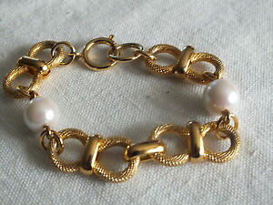 �y���������z�u���X���b�g�@�A�N�Z�T��?�@fx12x 7 12 lg wowbeautiful clasp bracelet gold tone textured fx pearls 12 wide x 7 12 lg wow