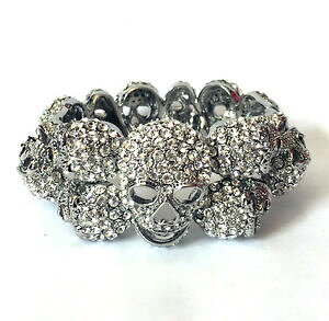 �y���������z�C�^���A���@�u���X���b�g�@�o�g���[�N���A�N���X�^���X�J���E�B���\���u���X���b�gbutler and wilson bracciale in cancella teschio di cristallo nuovo