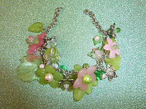 yzC^A@uXbg@fCW[t[tFXeBoVbNJtnuova inserzionepink daisy fiore festival chic bracciale su misura