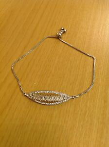 yzC^A@uXbg@Jtbracciale donna