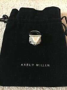 �y���������z�C�^���A���@�u���X���b�g�@�J�����K���X�L���[�u�V���o�[�����O�T�C�Y* nuovo * 100 autentico karen millen cubo di cristallo anello color argento taglia small 52