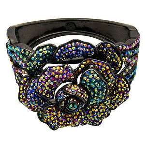 �y���������z�C�^���A���@�u���X���b�g�@�o�g���[�E�B���\���}���`�N���X�^���s���N�G�i�����q���W�X�i�b�v�u���X���b�gbutler e wilson multi cristallo smalto rosa hinged snap braccialetto couture nuovo