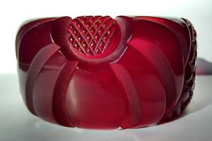 yzC^A@uXbg@Sre[WCbhx[NCglargo vintage traslucido rosso vino bachelite fonde intagliato fiori