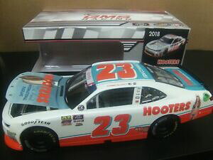 【送料無料】模型車 スポーツカー エリオットフーターズ#カマロchase elliott 2018 hooters 23 camaro 124 xfinity nascar 1757