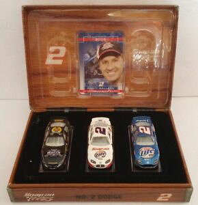 yz͌^ԁ@X|[cJ[@ANV[VOEH[X_bWRN^[Y{bNXXibv2005 action perf nascar snap on racing rusty wallace 2 dodge collectors box