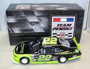 【送料無料】模型車 スポーツカー 124 action 201622 fitzgerald mustang penske bradkeselowski xfinity 1241124 action 2016 22 fitzgerald mustang penske brad k