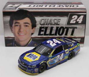 �y���������z�͌^�ԁ@�X�|�[�c�J�[�@�`�F�C�X�G���I�b�g���i�p�u���[�Lspecial 2017 chase elliott 24 napa brakes and auto parts 124 car