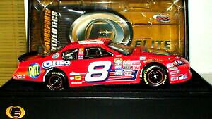 �y���������z�͌^�ԁ@�X�|�[�c�J�[�@2006�}�[�e�B��truex jr8�I���I���b�celite124 nascar2006 martin truex jr 8 oreo ritz elite 124 nascar