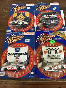 yz͌^ԁ@X|[cJ[@[Xt[hV[Y4winnerfs circle race hood series 4 cars