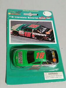 �y���������z�͌^�ԁ@�X�|�[�c�J�[�@���{�r�[���{���e nascar 18 interstate batteries car bobby labonte 1996