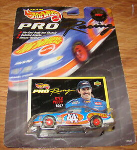 yz͌^ԁ@X|[cJ[@`[zbgzC[v[VOJCyeB}eteam hot wheels, 1st edition pro racing kyle petty by mattel, 17850 44, 1996