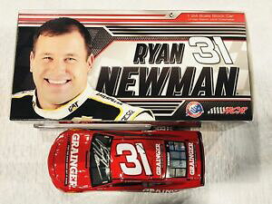 yz͌^ԁ@X|[cJ[@CAj[}X^[GiW[J[ryan man hand signed 2018 grainger nascar monster energy 124 car