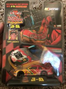 【送料無料】模型車 スポーツカー ダイカストテリー#ケロッグキーブラコーンフレークnascar diecast 164 terry labonte 5 kelloggs corn flakes
