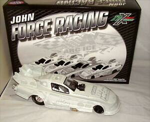 yz͌^ԁ@X|[cJ[@ANVX^OW124 2011 action nhra mustang funny car castrol gtx john force ice 1922 nib