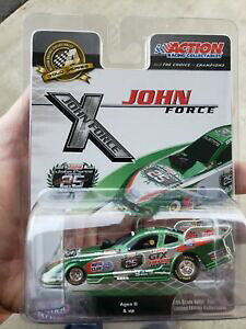 【送料無料】模型車 スポーツカー 164 action 2010john force castrol gtx 25thnhraムスタングエンジン164 action 2010 john force castrol gtx 25th anniversary nhra mustan