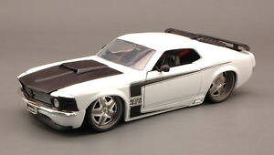 yz͌^ԁ@X|[cJ[@tH[hX^O429 1970zCg124jadafford mustang boss 429 1970 white 124 model jada toys