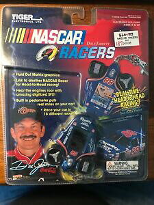 �y���������z�͌^�ԁ@�X�|�[�c�J�[�@nascar�f�[���W�����b�g�G���N�g���j�N�Xlcd�Q�[��brand nascar racers dale jarrett tiger electronics lcd game brand