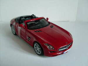 yz͌^ԁ@X|[cJ[@ZfXxcsls amg[hX^[bburagof132mercedesbenz sls amg roadster, red, bburago street fire car model 132