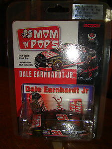 �y���������z�͌^�ԁ@�X�|�[�c�J�[�@1996�}�}n�|�b�v�X�f�C���A���n�[�g�V�{���[164 action free shipping1996 mom n pops dale earnhardt chevrolet 164 action free shipping