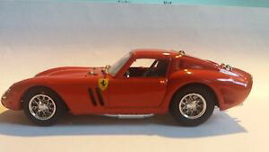 yz͌^ԁ@X|[cJ[@{bNXtF[bhb\box 8401 ferrari gto 1962 red rosso