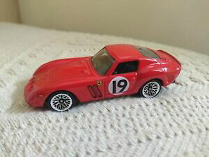 yz͌^ԁ@X|[cJ[@tF[zbgzC[ferrari 250 gto hot wheels 164 red