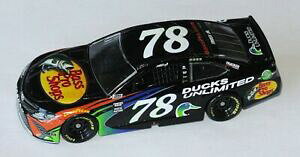 yz͌^ԁ@X|[cJ[@g^oXvVbv}[eBWjA78 ffr toyota nascar 2018 * bass pro shops patriotic * martin truex jr 164