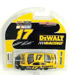 yz͌^ԁ@X|[cJ[@`[[X}bg2004 team caliber 17 dewalt racing 164 matt kenseth issue 04 nascar unopened