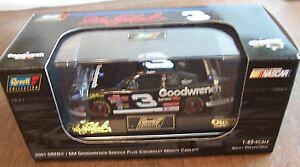 �y���������z�͌^�ԁ@�X�|�[�c�J�[�@�f�[���P�[�X�~���g2001 dale earnhardt sr 3 gm goodwrench oreo 143 revell in case mint