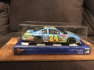 yz͌^ԁ@X|[cJ[@WFtS[hXP[2002 winnerfs circle jeff gordon looney toons 132 scale car