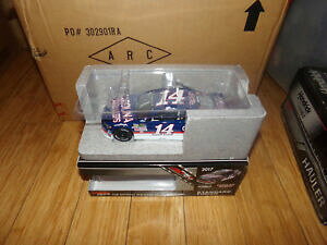 �y���������z�͌^�ԁ@�X�|�[�c�J�[�@124clint bowyer carolina ford dealers 2017fusion action nascar diecast124 clint bowyer carolina ford dealers 2017 fusion