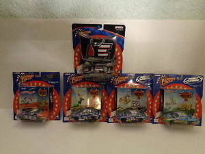 yz͌^ԁ@X|[cJ[@V{[f_uv`ichevrolet nascar 143 different models double platinum winners circle 2002