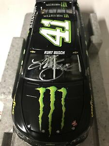 yz͌^ԁ@X|[cJ[@NgubVANVTCn[X^[V{[kurt busch 41 124 action shr autographed signed 2016 haas monster chevy