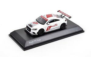 yz͌^ԁ@X|[cJ[@AEfBJbvv[e[VfXP[audi tt cup 2015 presentation model 143 scale
