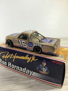 yz͌^ԁ@X|[cJ[@ANV124z[if[jr16 napa[XgbNdc88