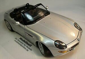 yz͌^ԁ@X|[cJ[@[hX^[fJ[XP[bmw z8 convertible roadster model car by maisto 118 scale