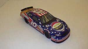 yz͌^ԁ@X|[cJ[@n[O[uXRbgbOXV{[eJXP[rare harlem globe trotters 10 scott riggs nascar chevy monte carlo 124 scale