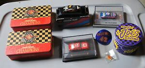 yz͌^ԁ@X|[cJ[@EBXgJbv200EHXyeBJ[X[LW[2 nascar winston cup anniversary tins wallace waltrip petty cars smokin joe tin