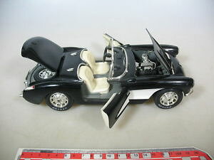 yz͌^ԁ@X|[cJ[@q3251bburagou[S118fV{[Rxbg1957q3251 bburagoburago 118 model chevrolet corvette 1957