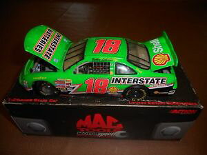 �y���������z�͌^�ԁ@�X�|�[�c�J�[�@�{�r�[���{���e�c�[���V���[�Y���|���e�B�A�b�Nbobby labonte 1997 mac tools series 18 interstate batteries pontiac