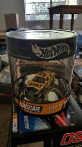 �y���������z�͌^�ԁ@�X�|�[�c�J�[�@�}�b�gmatt kenseth 2004 hotwheels adult collectible