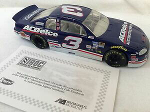 yz͌^ԁ@X|[cJ[@[XJ[fCANVObYdicast racing car 2006 3 dale earhardt action collectables