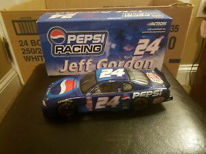 �y���������z�͌^�ԁ@�X�|�[�c�J�[�@�W�F�t�S�[�h���y�v�V�A�N�V����jeff gordon 2000 pepsi 124 action cwc