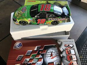 yz͌^ԁ@X|[cJ[@{r[{eeJXP[bobby labonte 18 2004 interstate batteries shrek 2 monte carlo 124 scale